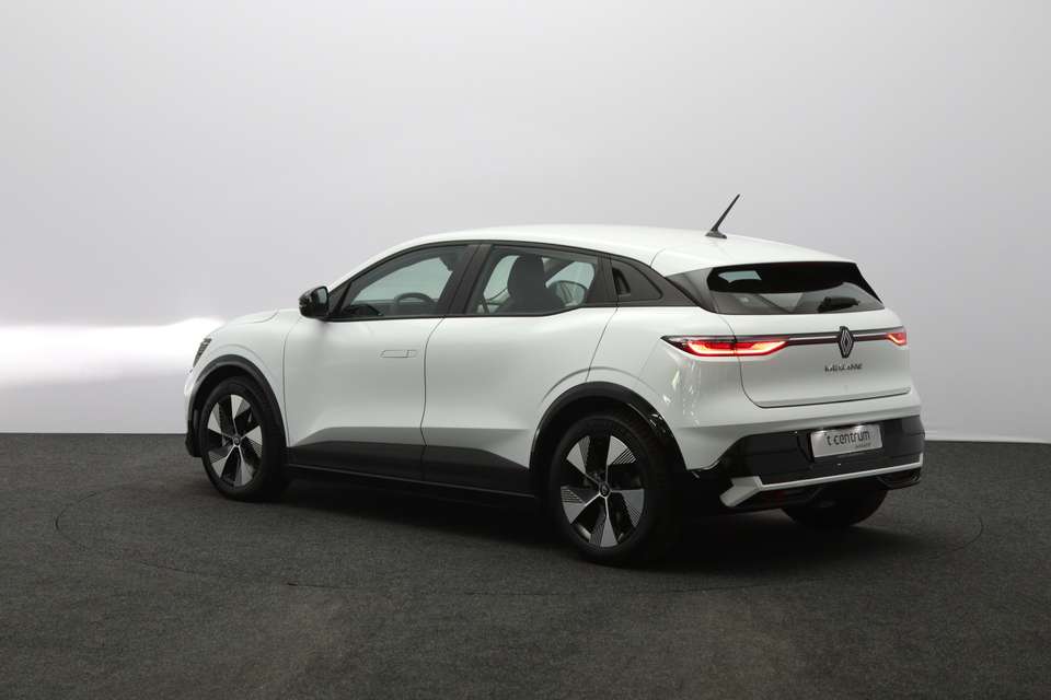 Renault Megane E-Tech - Imagem 10
