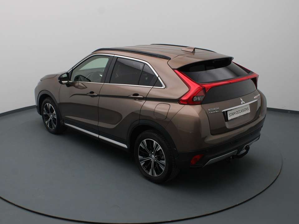 Mitsubishi Eclipse Cross - Imagem 12