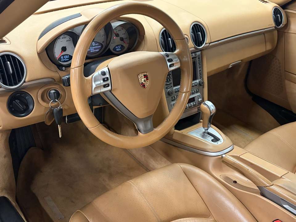 Porsche Cayman - Imagem 9