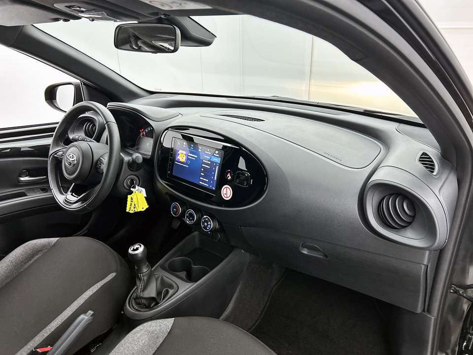 Toyota Aygo X - Imagem 6