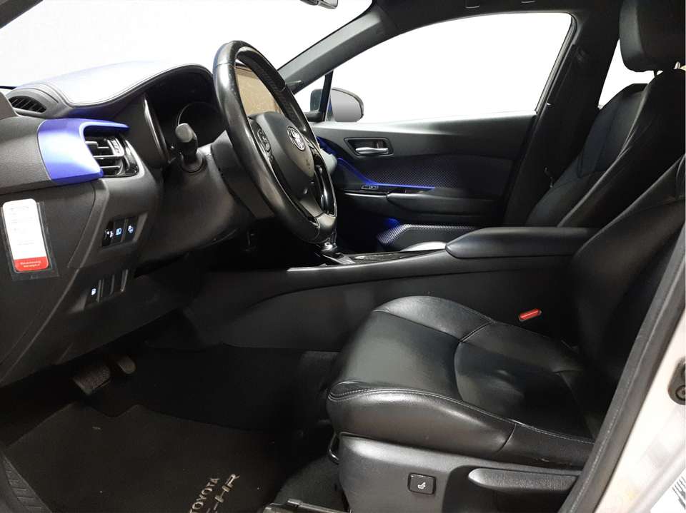 Toyota C-HR - Imagem 12