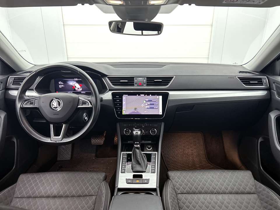 Skoda Superb - Imagem 4