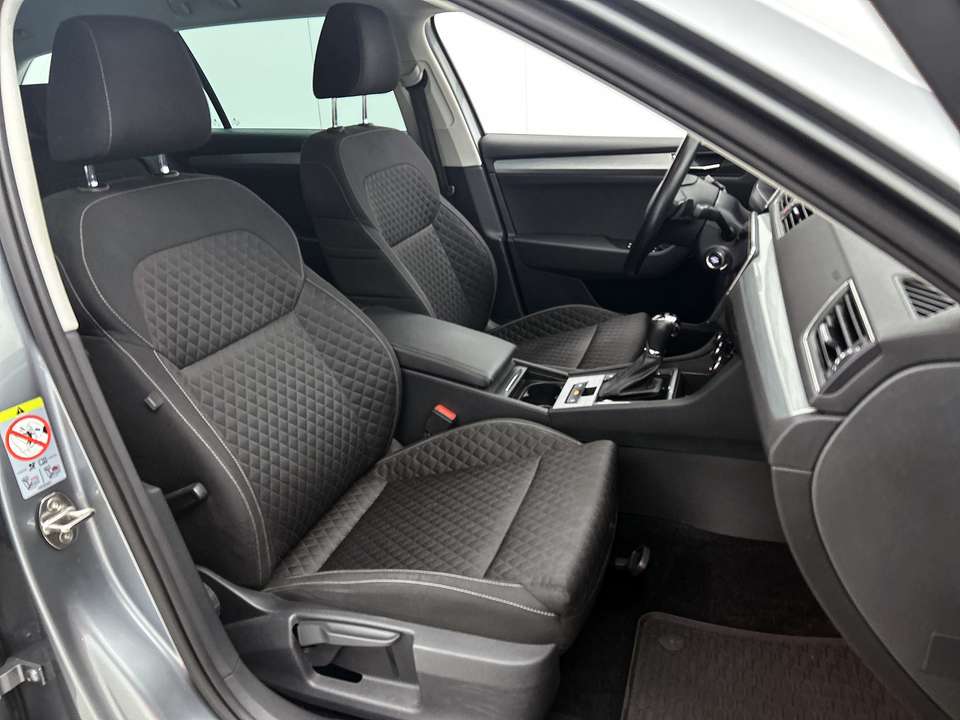 Skoda Superb - Imagem 13