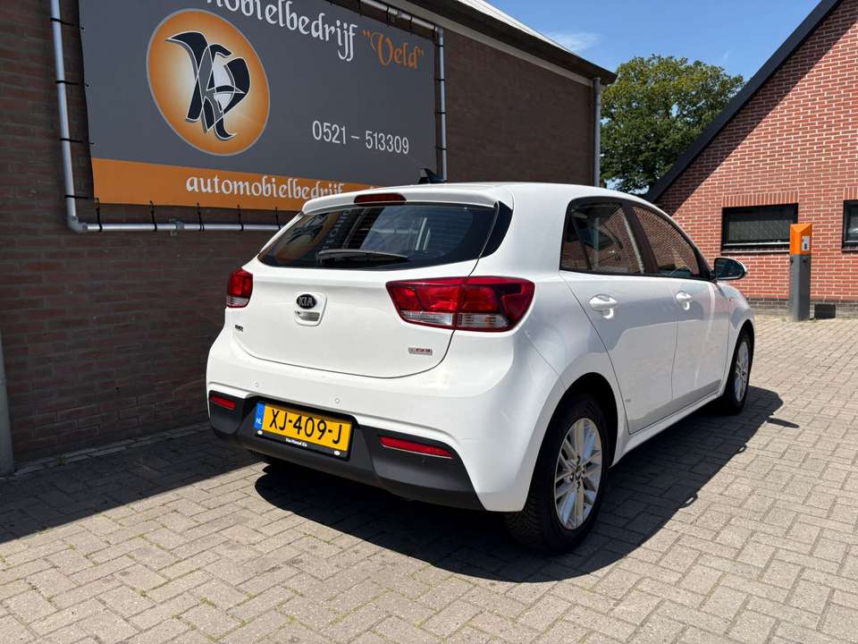 Kia Rio - Imagem 18