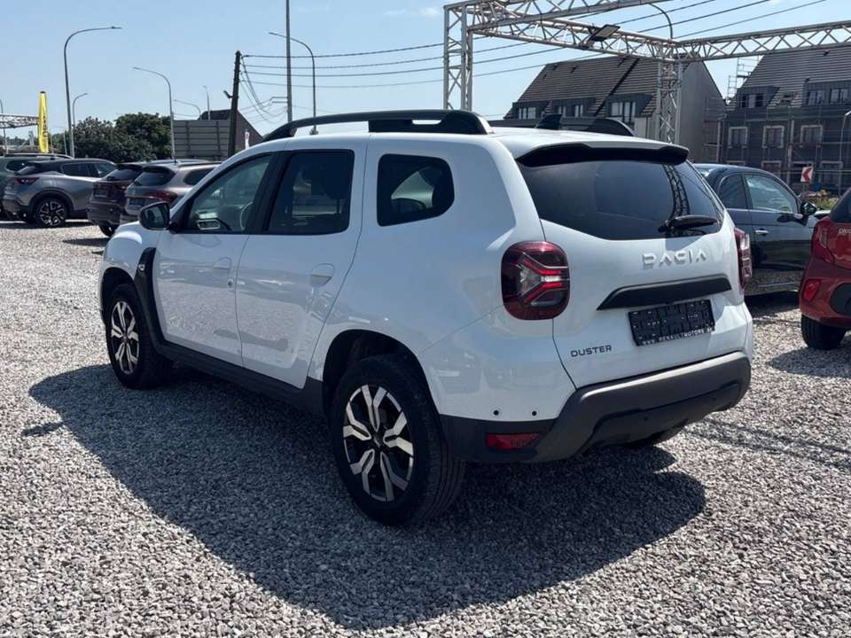 Dacia Duster - Imagem 4