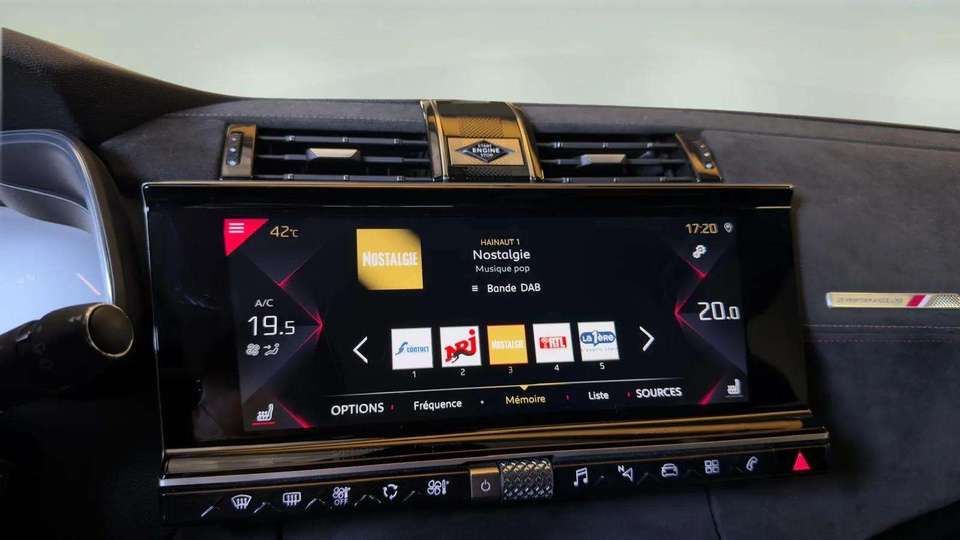 DS Automobiles DS 7 Crossback - Imagem 18