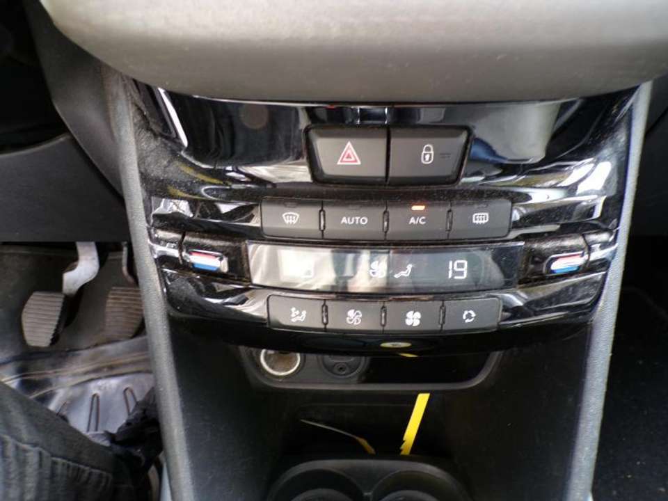 Peugeot 2008 - Imagem 11