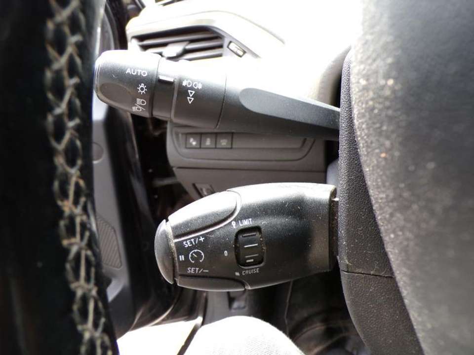 Peugeot 2008 - Imagem 12