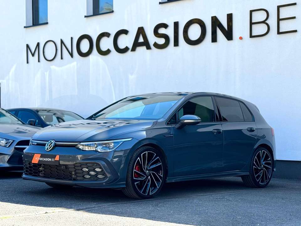 Volkswagen Golf - Imagem 1