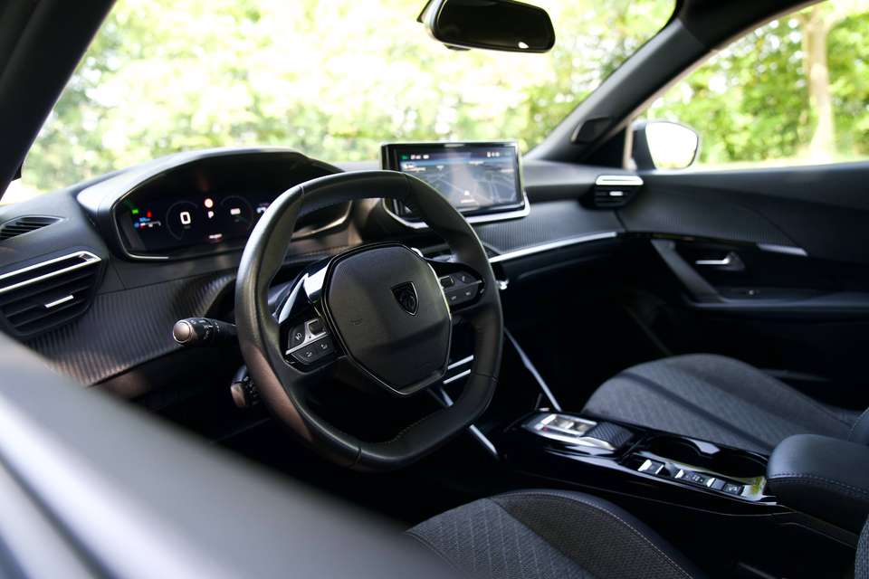 Peugeot 2008 - Imagem 8
