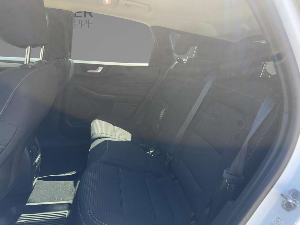 Ford Kuga - Imagem 11