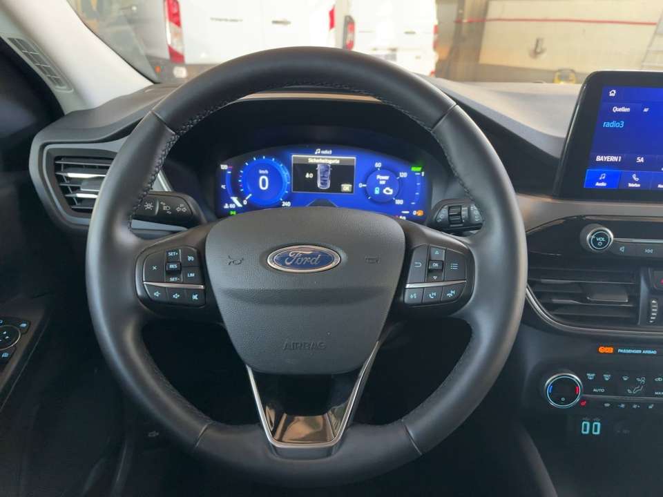 Ford Kuga - Imagem 13