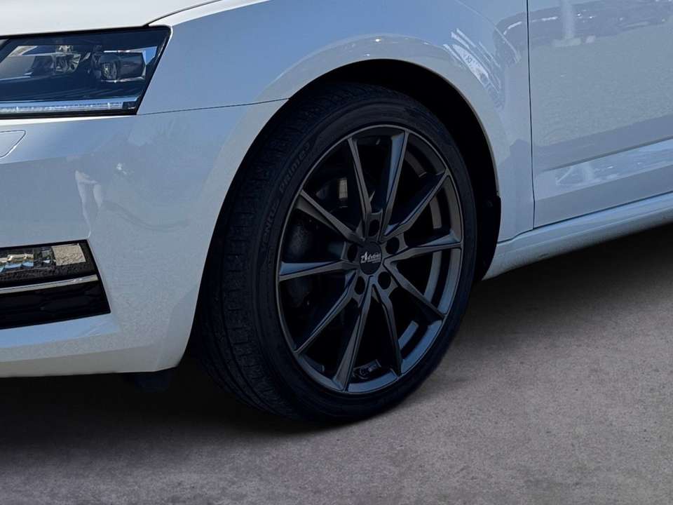 Skoda Octavia - Imagem 6