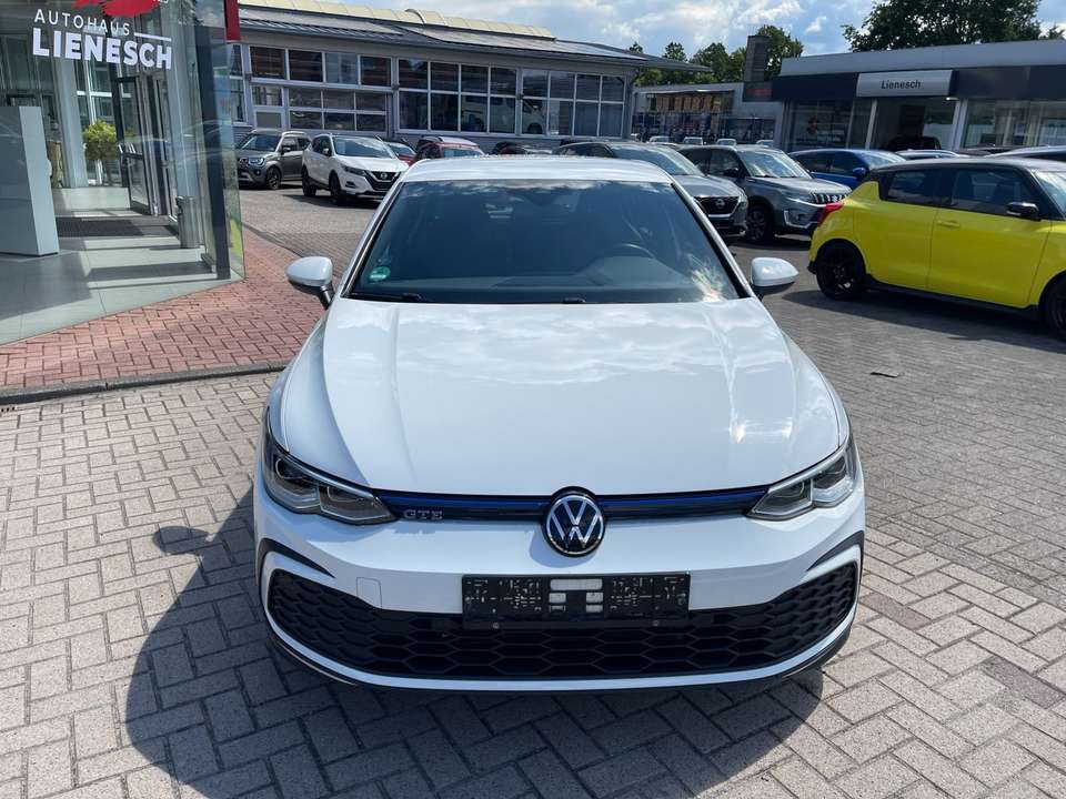 Volkswagen Golf GTE - Imagem 3