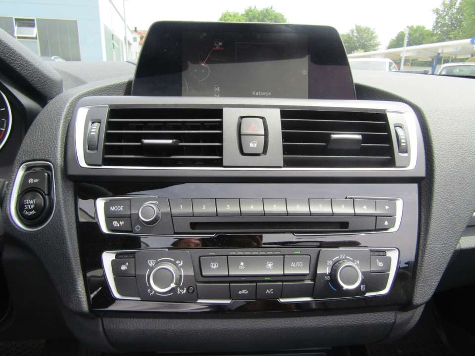 BMW 218 - Imagem 8