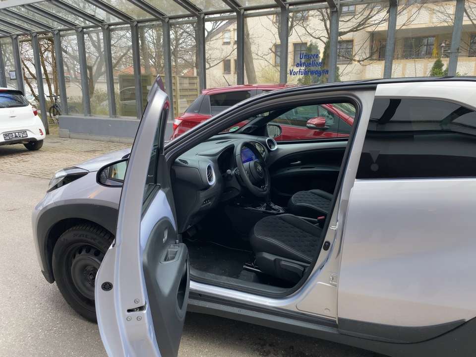 Toyota Aygo X - Imagem 8