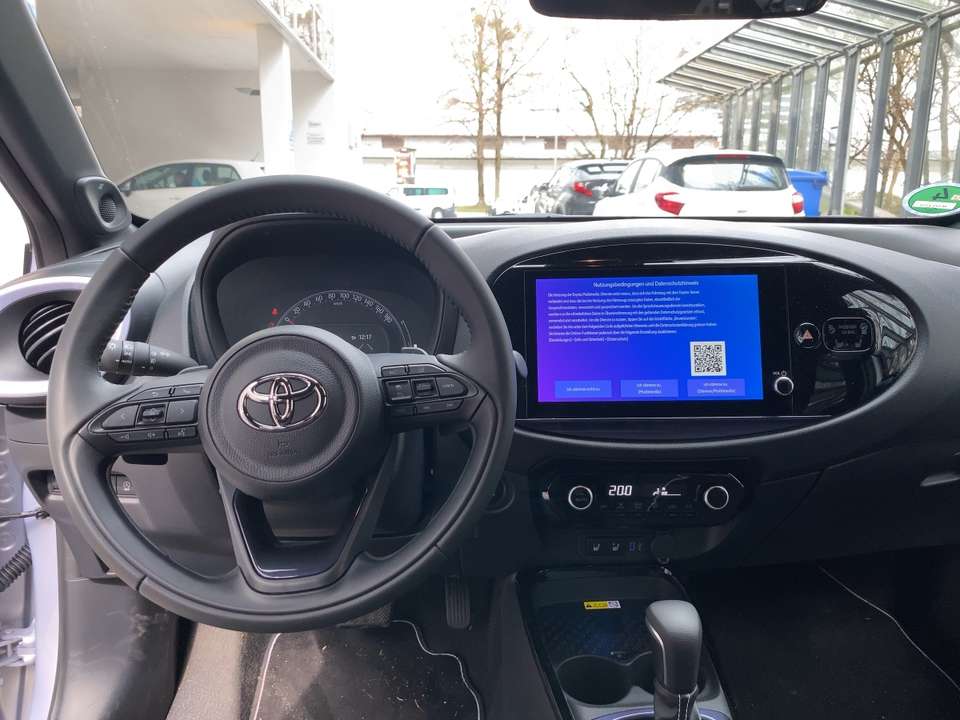 Toyota Aygo X - Imagem 10
