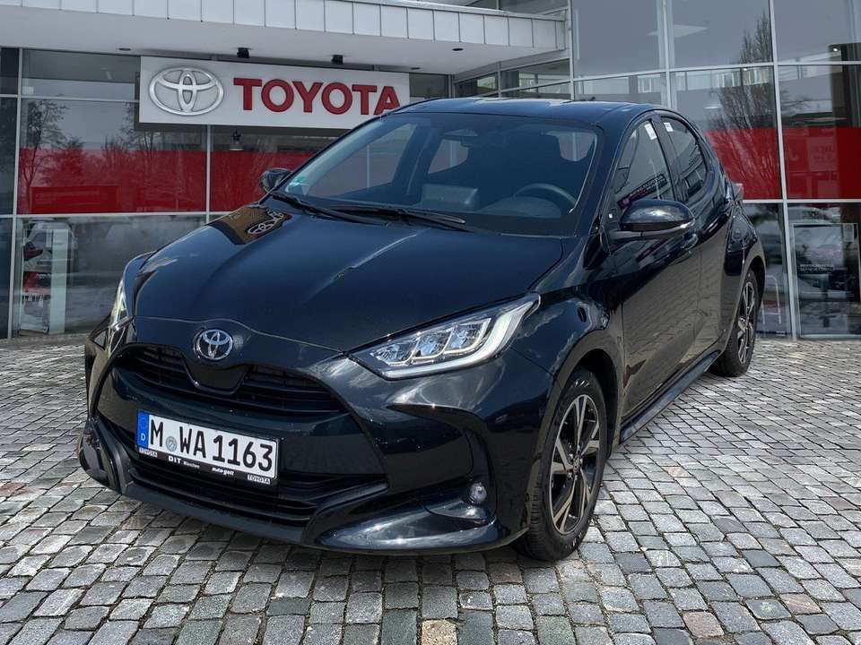 Toyota Yaris - Imagem 1