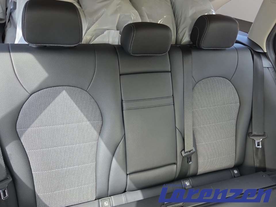 Mercedes-Benz C 220 - Imagem 10