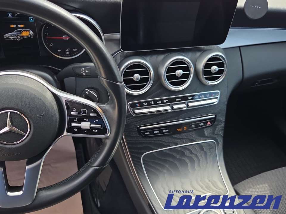 Mercedes-Benz C 220 - Imagem 14