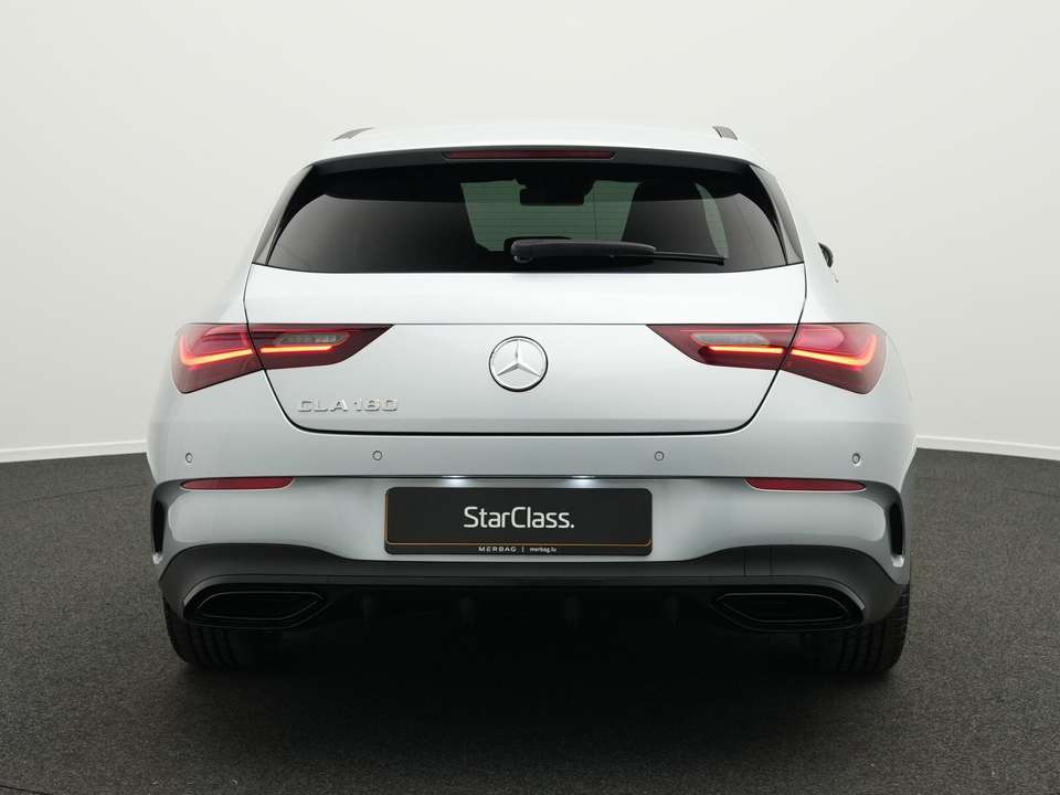 Mercedes-Benz CLA 180 - Imagem 4