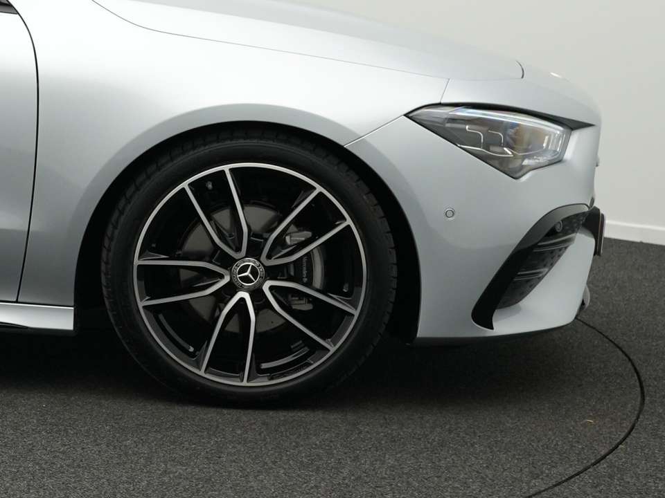 Mercedes-Benz CLA 180 - Imagem 6