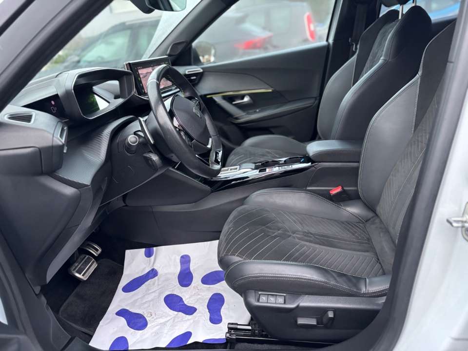 Peugeot 2008 - Imagem 12