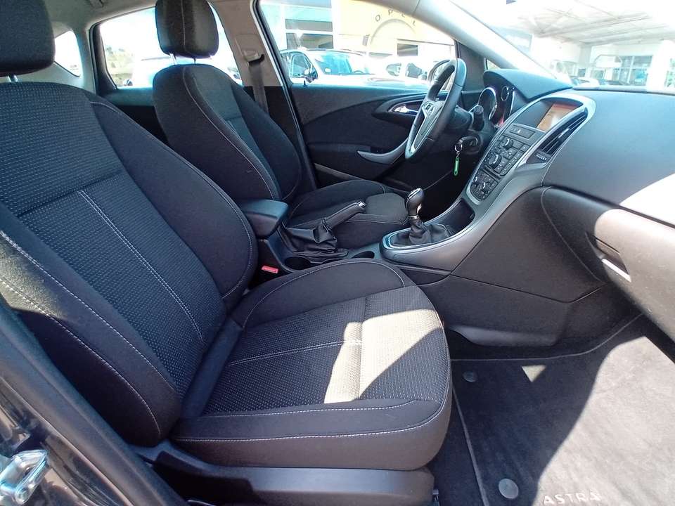 Opel Astra - Imagem 14