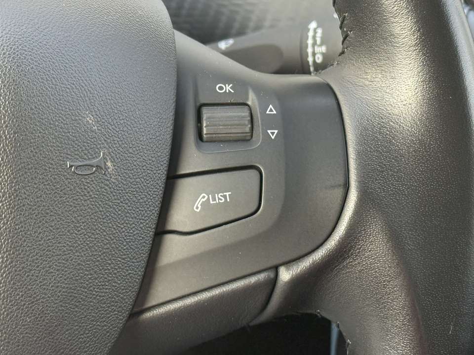 Peugeot 2008 - Imagem 9