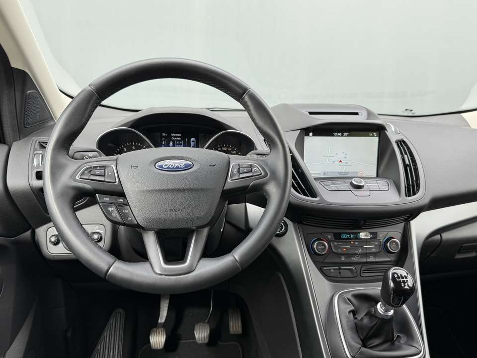 Ford Kuga - Imagem 10