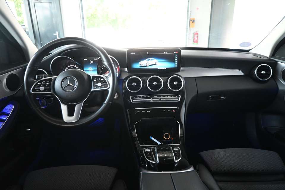 Mercedes-Benz C 180 - Imagem 2