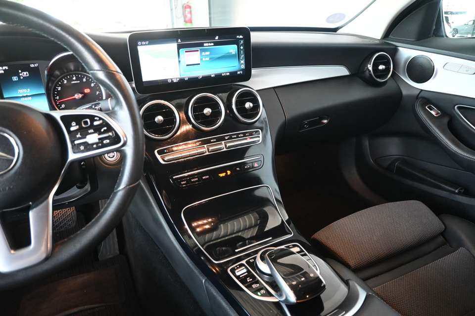Mercedes-Benz C 180 - Imagem 9
