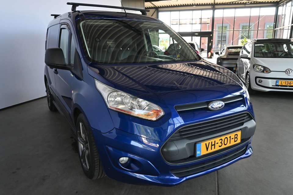 Ford Transit Connect - Imagem 11
