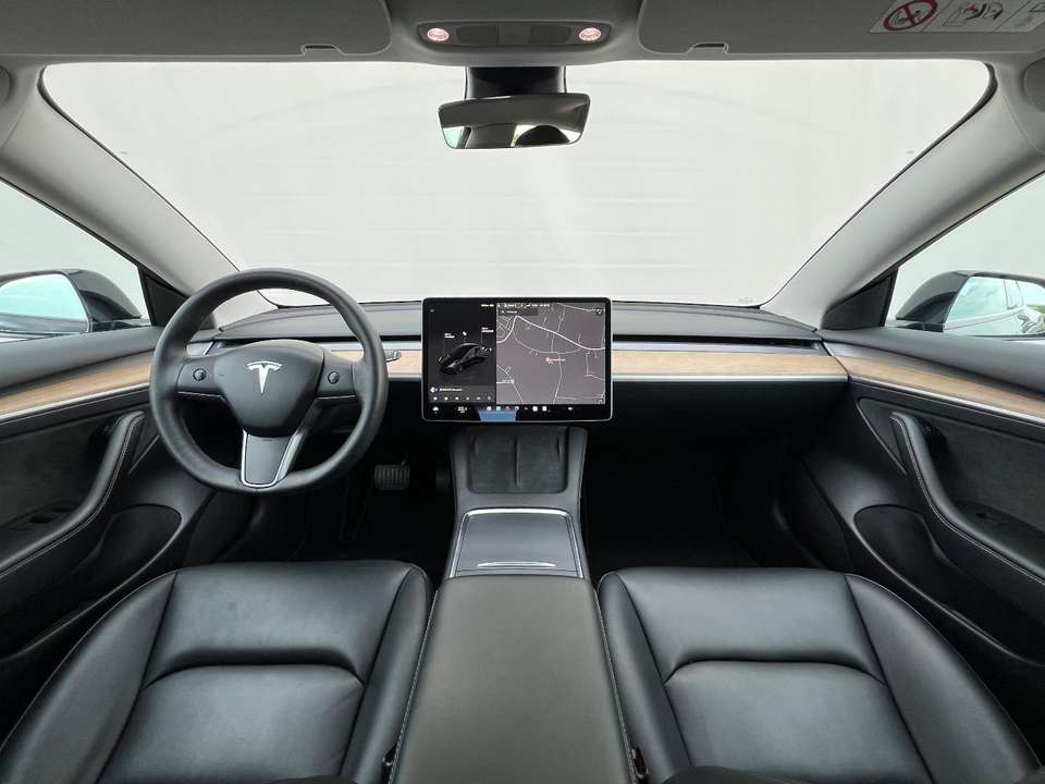 Tesla Model 3 - Imagem 7