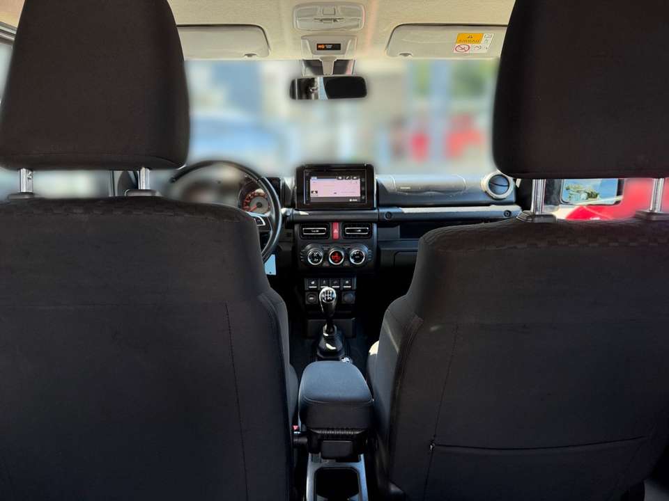 Suzuki Jimny - Imagem 9