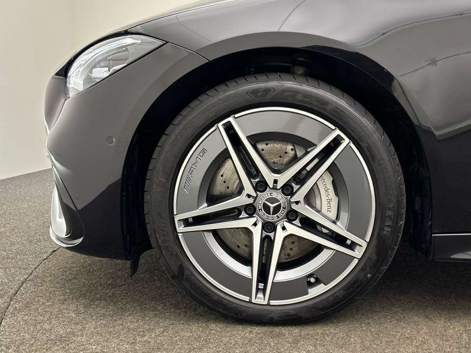 Mercedes-Benz C 300 - Imagem 8