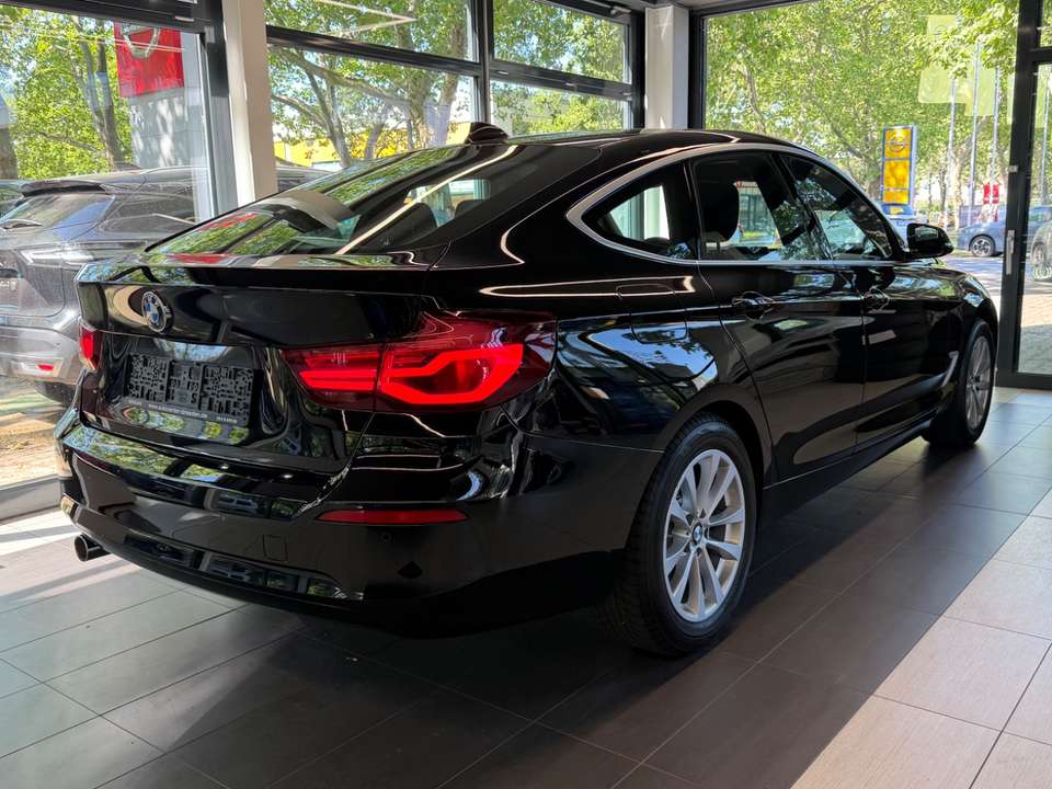BMW 318 - Imagem 8