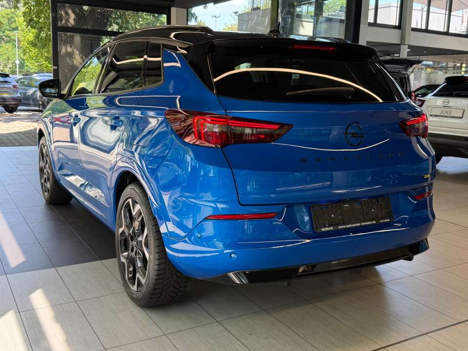 Opel Grandland - Imagem 12