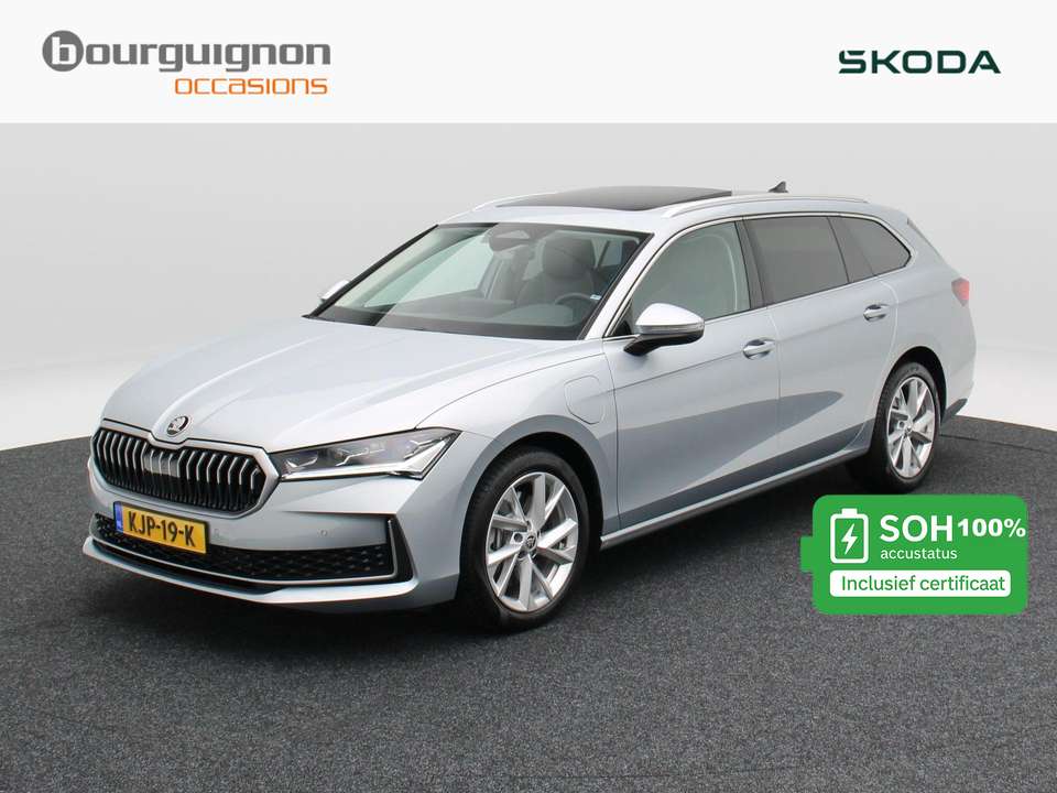 Skoda Superb - Imagem 1