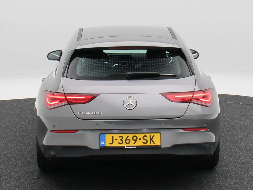 Mercedes-Benz CLA 180 - Imagem 5
