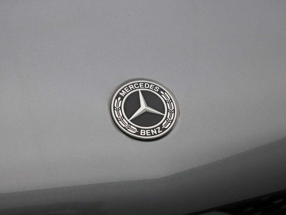 Mercedes-Benz CLA 180 - Imagem 9