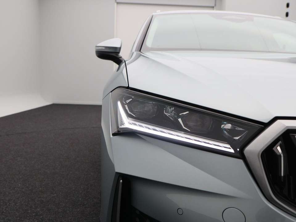 Skoda Superb - Imagem 9
