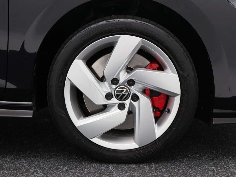 Volkswagen Golf GTE - Imagem 14