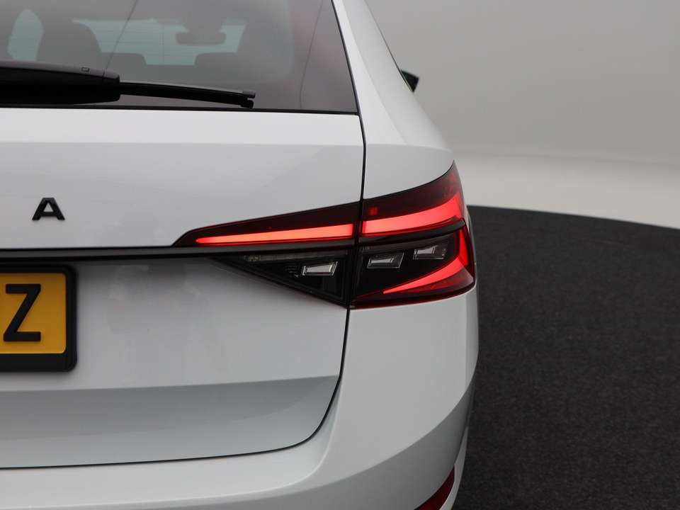 Skoda Superb - Imagem 13