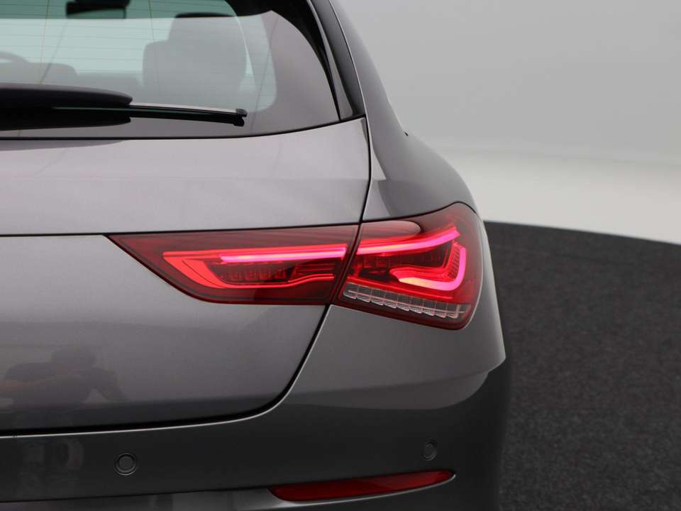 Mercedes-Benz CLA 180 - Imagem 12