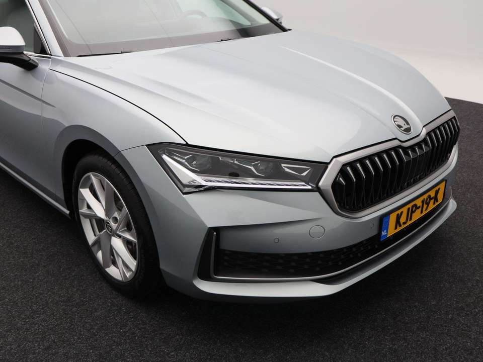 Skoda Superb - Imagem 11