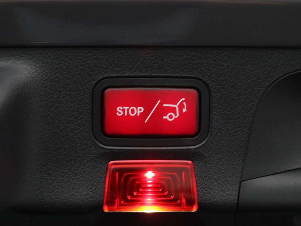 Mercedes-Benz CLA 180 - Imagem 15