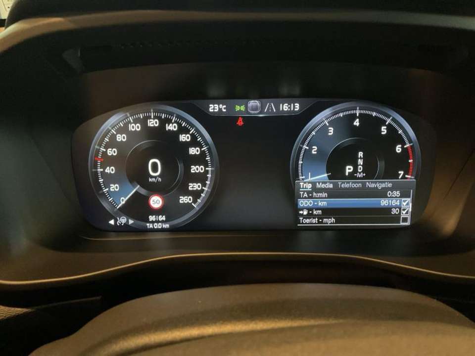Volvo XC40 - Imagem 12