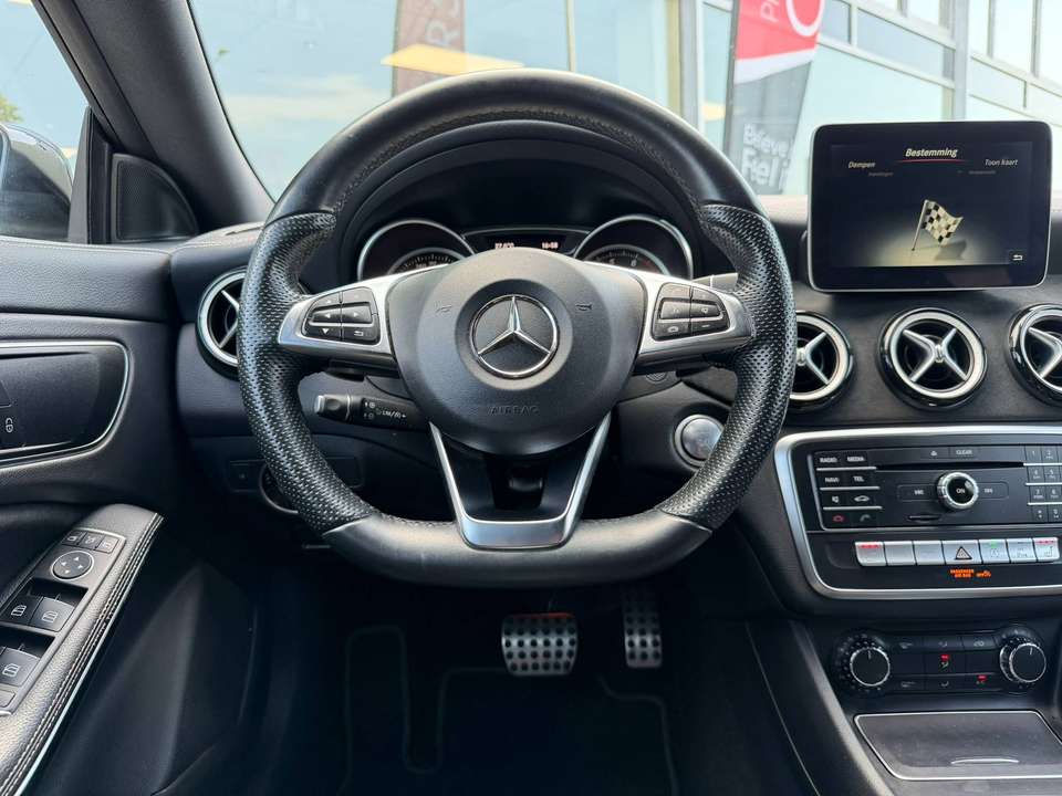 Mercedes-Benz CLA 180 - Imagem 15