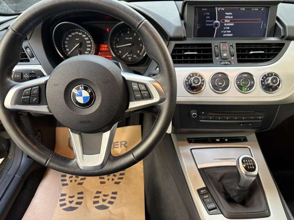 BMW Z4 - Imagem 9